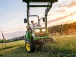 John Deere 3038E – Bild 3