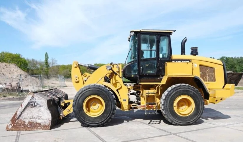 u1 Caterpillar 930M – Lader, Baujahr 2015 – Bild 1